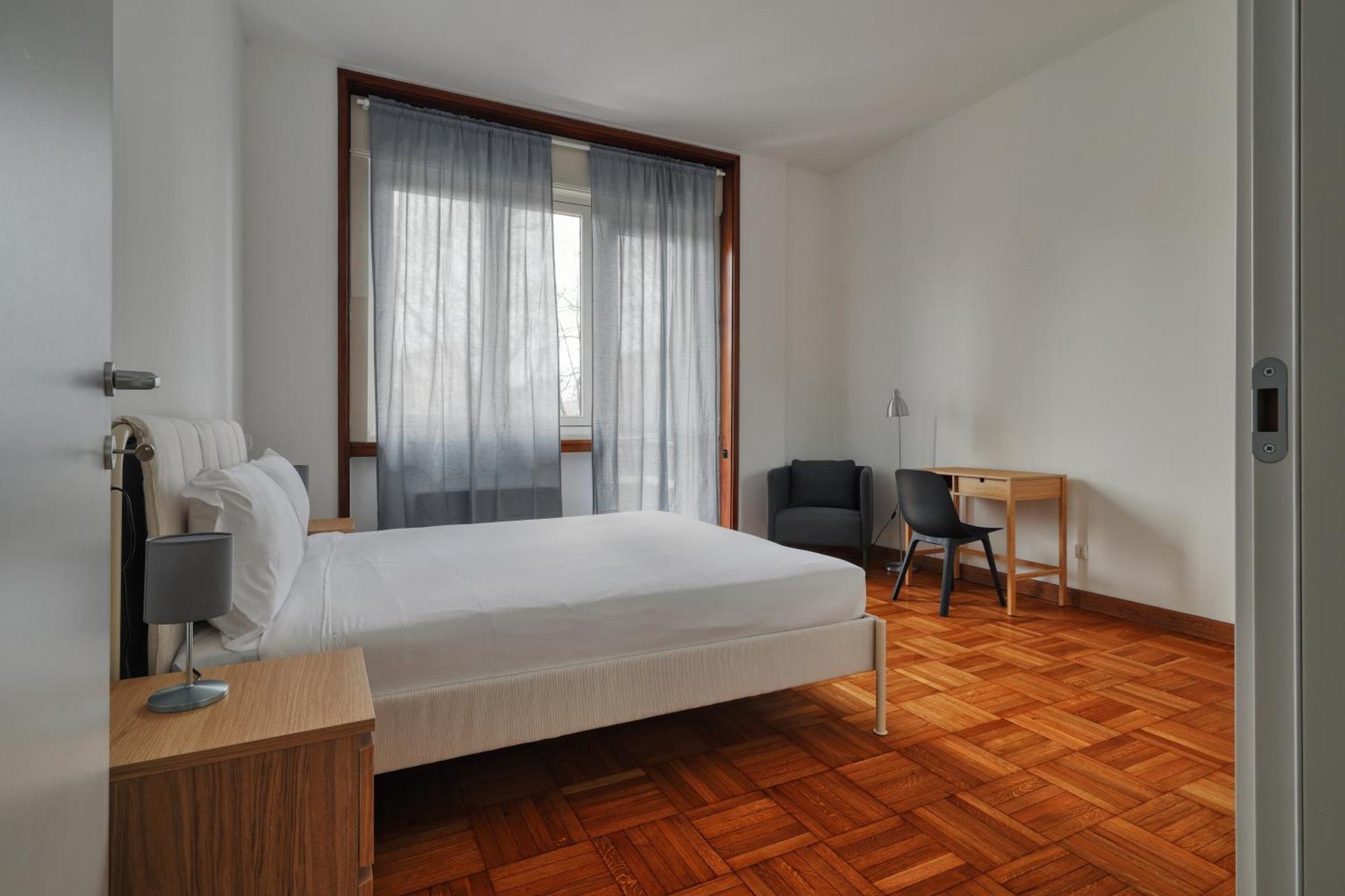 Joivy Chic 3-Bed Flat Near Colonne Di San Lorenzo ミラノ エクステリア 写真